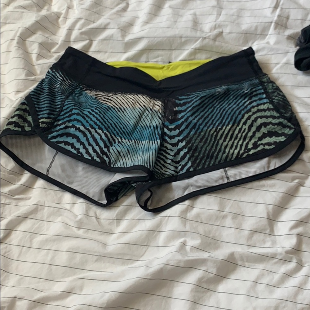 Lululemon Seawheeze speed shorts size 6